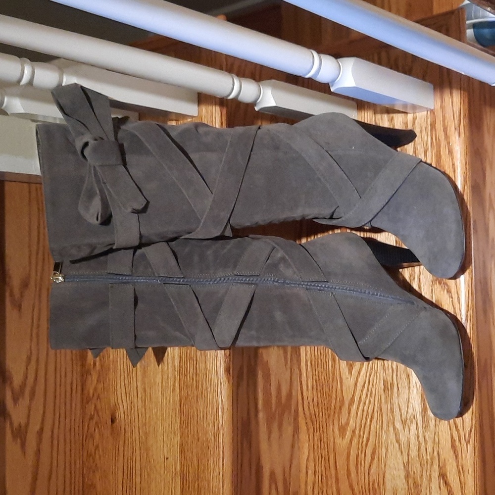 Bamboo Grey Boots